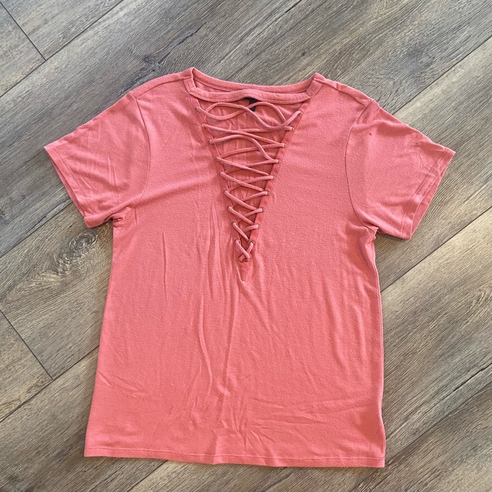 Express Deep v super soft tee